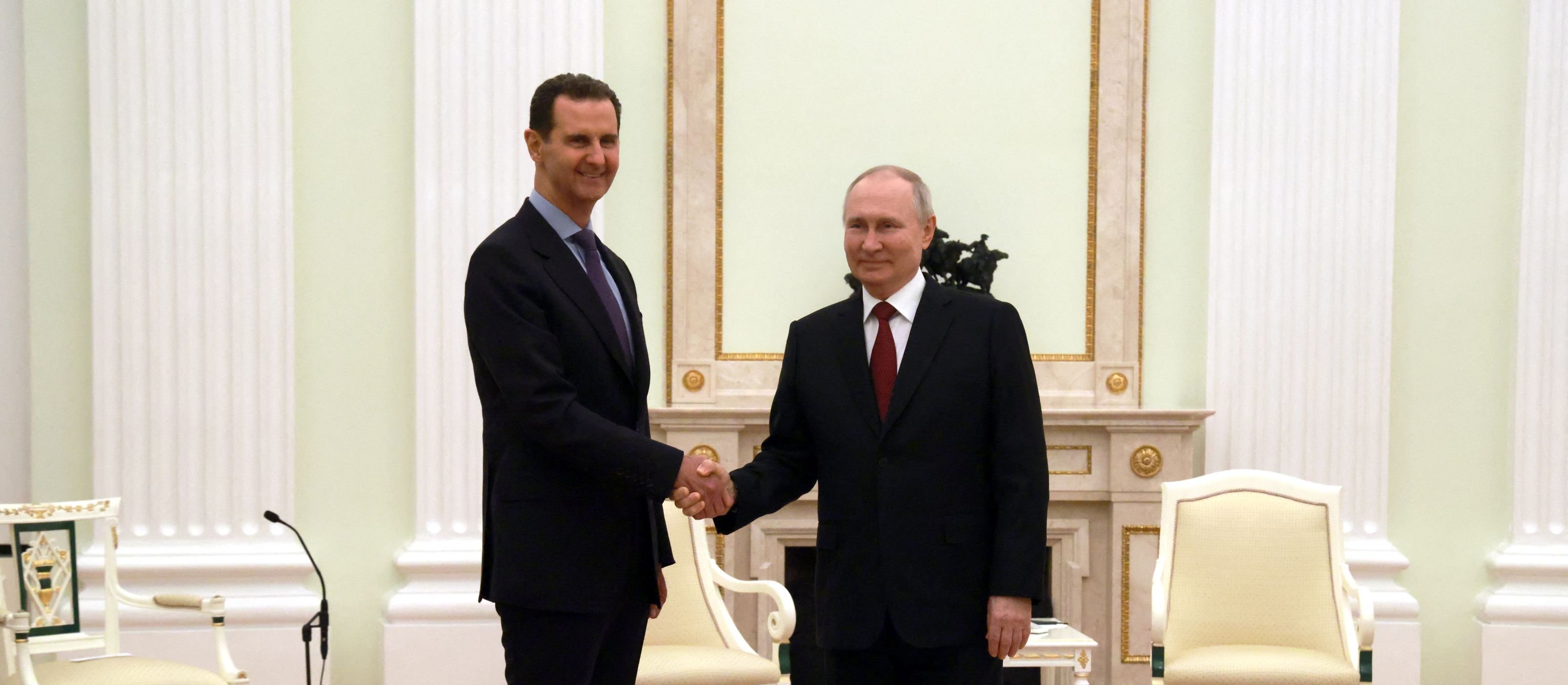 „Zawodowa solidarność”? Władimir Putin zbiera u siebie obalonych dyktatorów