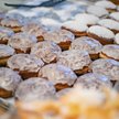 Pączki „za darmo” w Auchan. Sklepy walczą o klientów w Tłusty Czwartek
