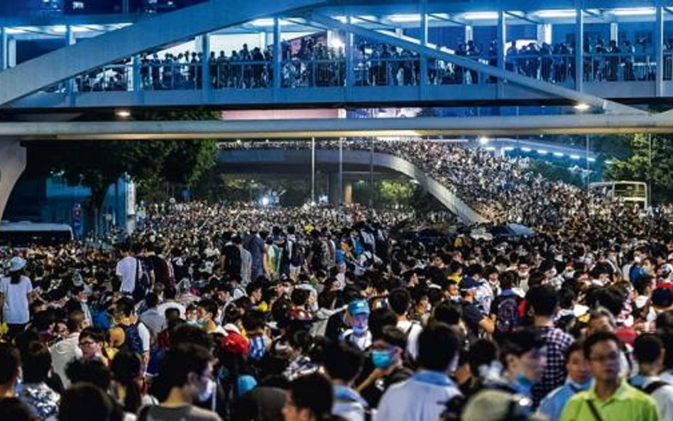 Zbuntowane miasto. Demonstranci od zeszłej soboty zajmują biznesową dzielnicę Mong Kok. Dziesiątki t