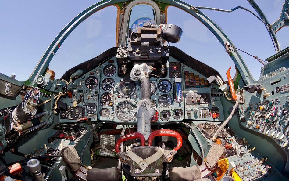 Kokpit myśliwca Su-25