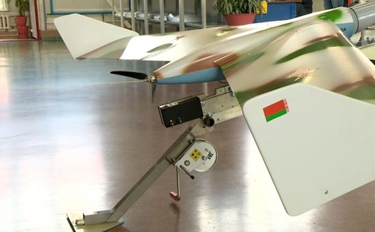 UBAK-25 Czekan w chwili swojej publicznej premiery na saloniem MILEX-2021.