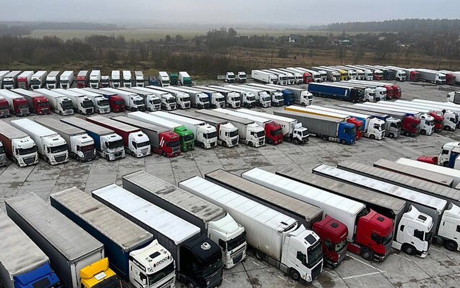 Mińsk trzyma polskich przewoźników za gardło