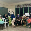 Filipińczycy znajdują schronienie w specjalnych centrach ewakuacyjnych