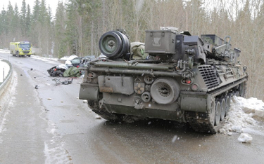 Norwegia: Samochód zderzył się z czołgiem. Kierowca nie żyje