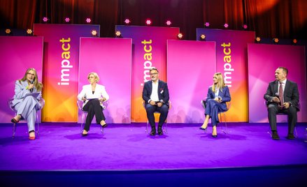 Uczestnicy panelu rozmawiali o tym, w jaki sposób inwestycje przyczyniają się dziś do tworzenia wart