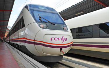 Koleje Hiszpańskie zamówiły pociągi, które nie zmieściłyby się w tunelach