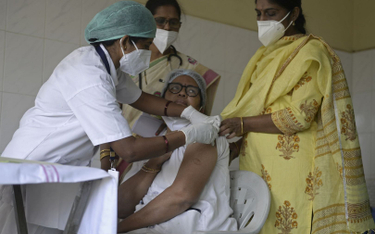 Koronawirus. Indie: 200 tys. zaszczepionych w pierwszym dniu szczepień