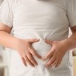 Polscy naukowcy pracują nad napojem z trans-resweratrolem przeznaczonym dla dzieci z otyłością