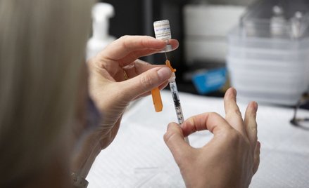 Koronawirus. USA: Zaszczepiony przeciw COVID zakażony wariantem delta