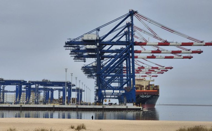 Nowe morskie terminale i promy