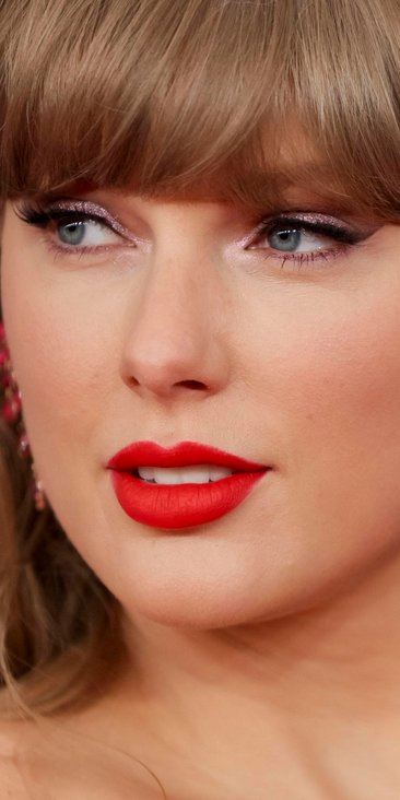 Z badań wynika, że najstarsze córki szybciej rozwijają kompetencje emocjonalne i opiekuńcze.