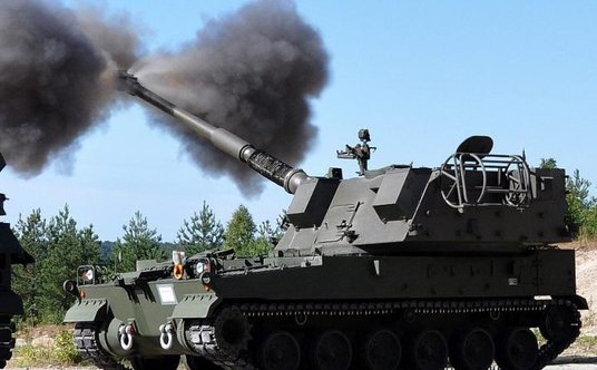 Kontrakt na zestawy haubic Krab przyniesie HSW i partnerom PGZ 4,5 mld zł