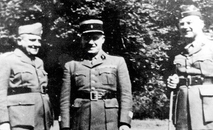 Nikt – ani jego przełożeni w Vichy, ani Gwido Langer (z lewej), ani Biffy Dunderdale (z prawej) – ni