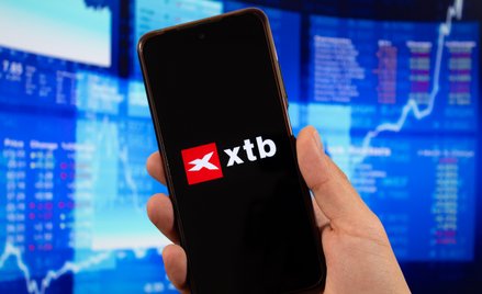 XTB sięga po sprawdzone metody. "Darmowa akcja" w obszarze MENA