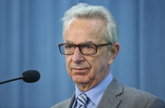 Prof. Zbigniew Lew-Starowicz