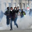 Ekstremiści przejmują ruch „żółtych kamizelek”