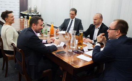 Uczestnicy debaty podkreślali, że firmy coraz bardziej uzwględniają potrzeby klientów, wprowadzając 