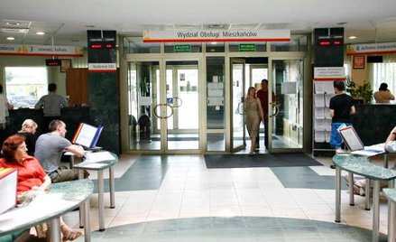 Godziny swojego urzędowania dostosowujemy do potrzeb petentów