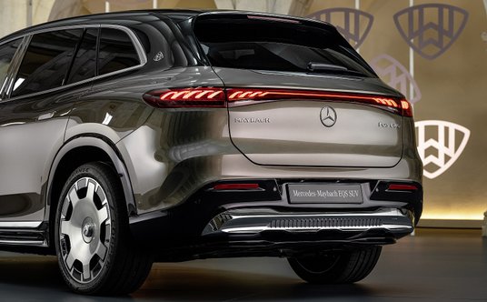 Mercedes Maybach EQS SUV