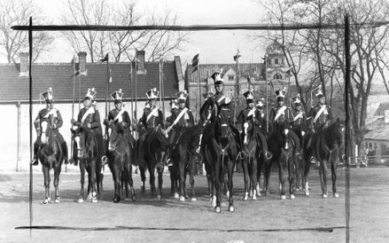 29 listopada 1930r. Obchody rocznicy powstania we Lwowie. Pluton 14 Pułku Ułanów Jazłowieckich w mun