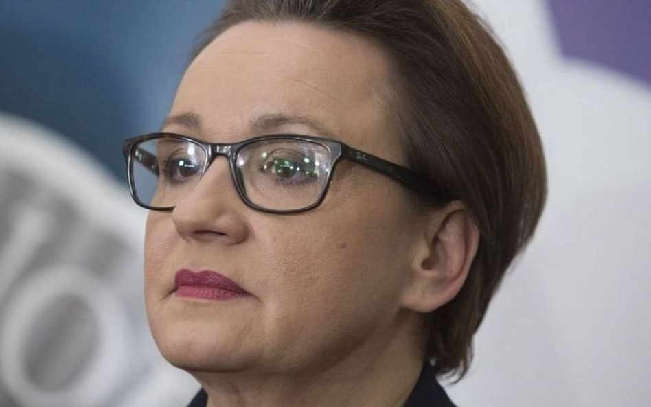 Zalewska: Odwołać spotkanie z Gretą Thunberg. Narażanie dziecka