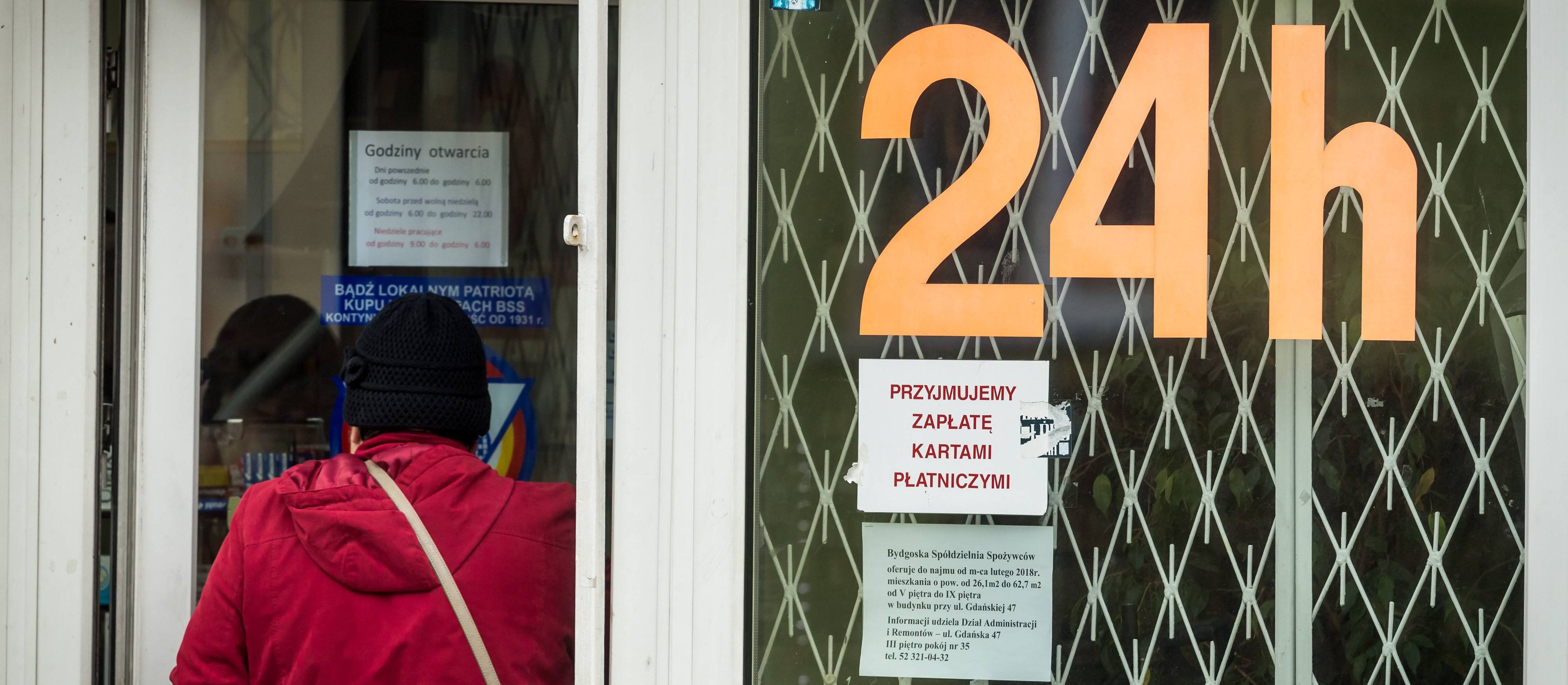 Sondaż: Czy alkohol jest zbyt łatwo dostępny? Polacy mają jasne zdanie