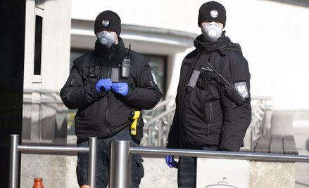 W Sejmie doszło nie do jednego, lecz do dwóch niekontrolowanych wystrzałów