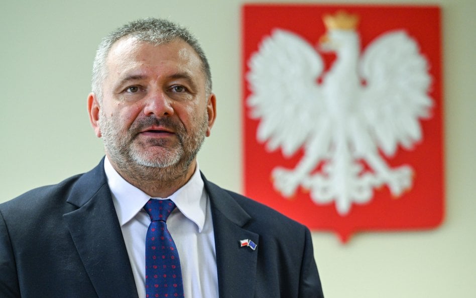 Jacek Dubois: Pomóżmy ministrowi Żurkowi