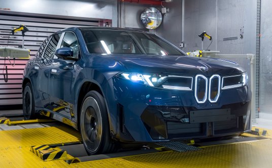 BMW uruchamia w węgierskim Debreczynie nową fabrykę