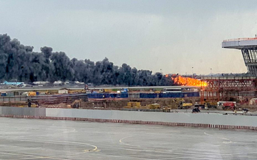 Awaryjne lądowanie w Moskwie. Samolot w ogniu. Sprzeczne doniesienia o ofiarach