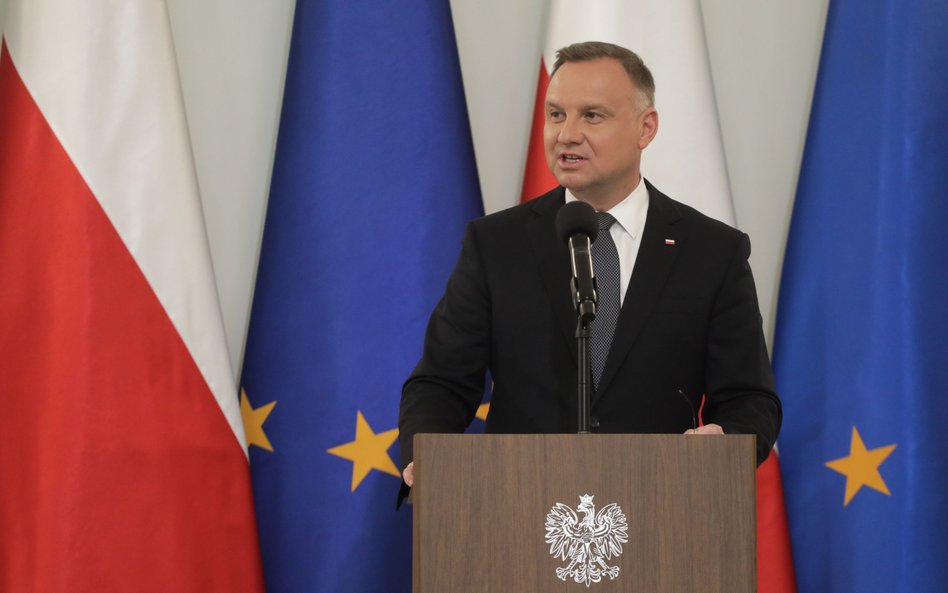 Prezydent Andrzej Duda podczas spotkania z ambasadorami RP