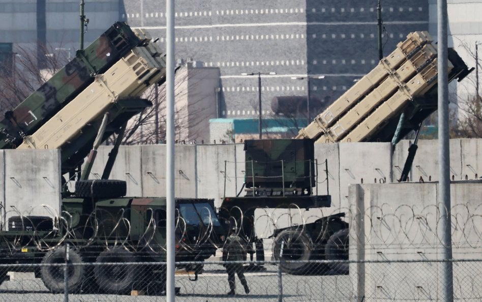 Zestawy Patriot broniące bazy USA w Korei Południowej