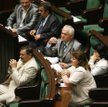 Posłowie nie spłacili długów