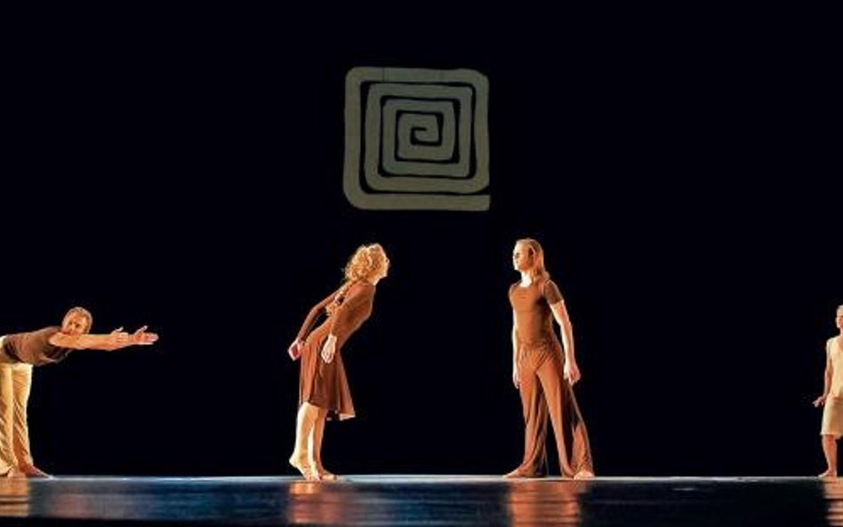 Grupa taneczna Wydziału Choreografii Białoruskiego Uniwersytetu Stanowego w Mińsku pokaże jak rozwij
