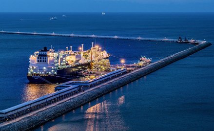 Terminale LNG rosną jak grzyby po deszczu. Europa może mieć problem z nadmiarem