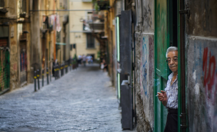 Mieszkańcy okolic Neapolu od lat skarżą się na podejrzane zapachy nieznanego pochodzenia.