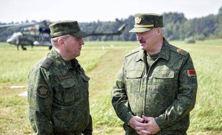Białoruski minister obrony, Wiktor Chrenin i Aleksandr Łukaszenko