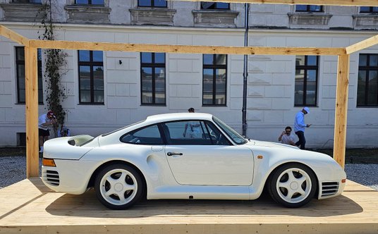 Porsche 959