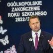 Minister Edukacji i Nauki Przemysław Czarnek podczas zakończenia roku w Kozienicach
