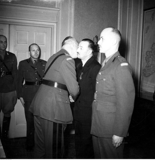 Aleksander Stpiczyński – oficer wywiadu II RP, ZWZ-AK, kurier, cichociemny – odznaczany Orderem Virt