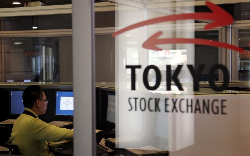 Dramatyczny finisz w Tokio. słabszy PMI chińskiego przemysłu