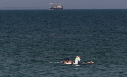 Rosyjska flota handlowa wycofuje się z Morza Azowskiego. Skutki są coraz poważniejsze
