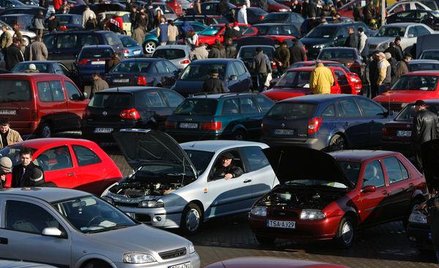 Słabnie sprzedaż aut używanych