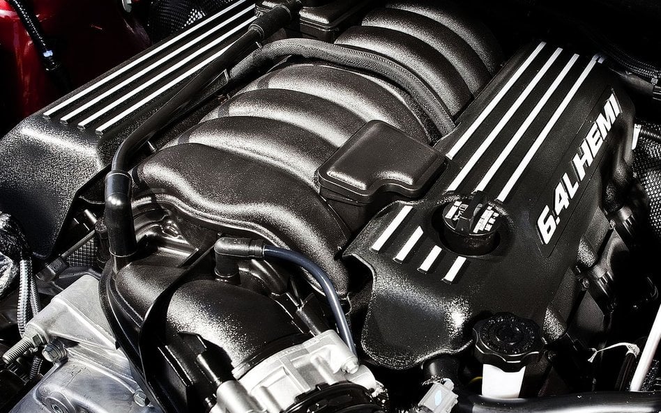 Amerykańskiej motoryzacji wystarczyła chwila żeby wrócić do modeli z silnikami V8
