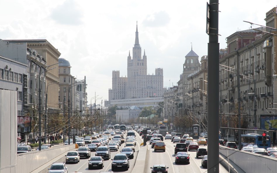 Skąd się biorą nowe zachodnie auta w Rosji. Odpowiedź jest prosta