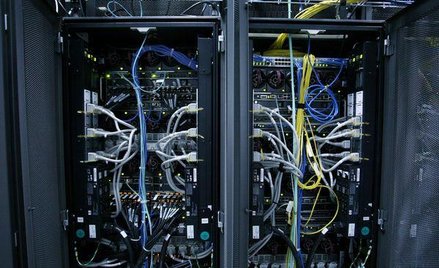 Grupa IDM ma 15,6 proc. akcji Simple