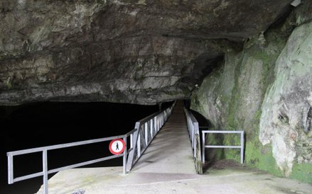 Jaskinie w Han-sur-Lesse w Belgii