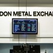 Ceny miedzi na giełdzie metali w Londynie odbijają się po najmocniejszym tygodniowym spadku od sierp