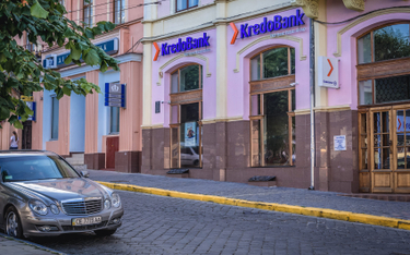 W jednym z ataków rakietowych na zachodnią Ukrainę ucierpiała centrala KredoBanku