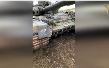 Zniszczony w obwodzie chersońskim rosyjski czołg